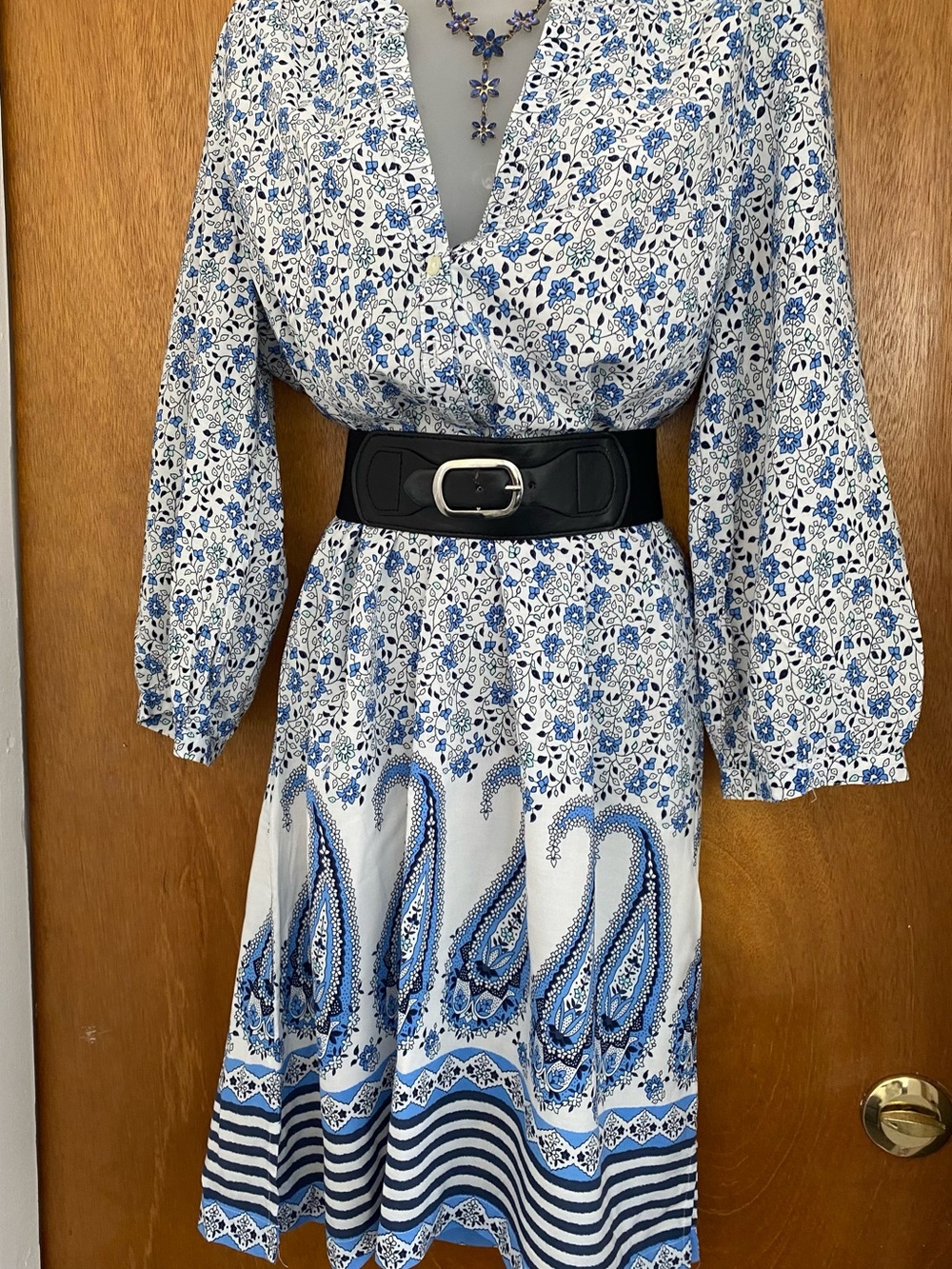 Old Navy White and Blue Paisley Print Midi Dress
